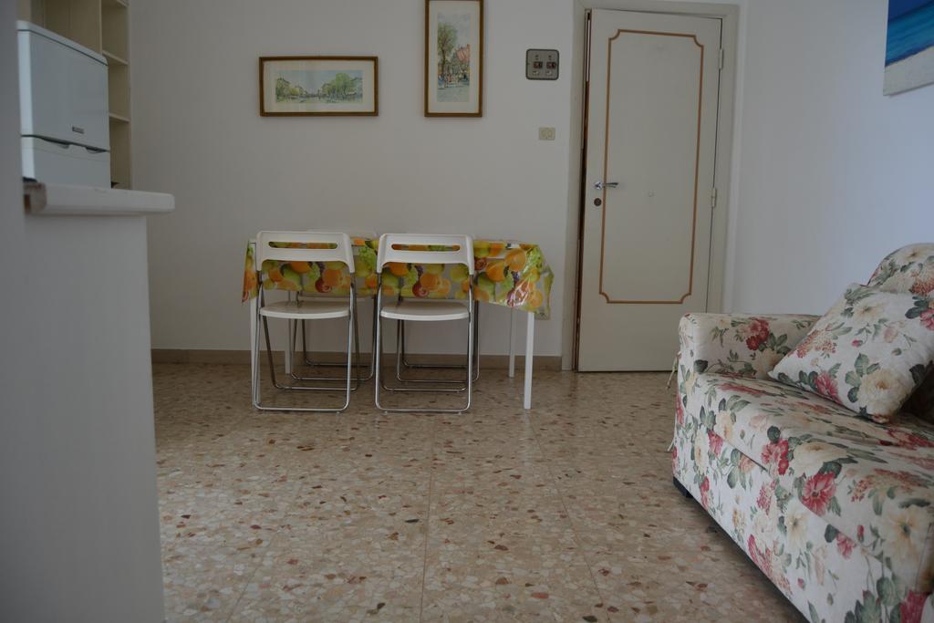 Via Padova Apartment Marcelli Eksteriør bilde